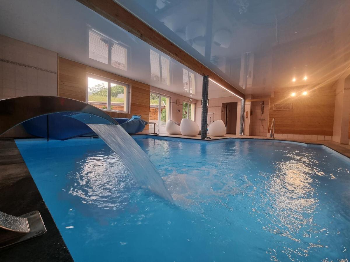 Logis Hotel Restaurant De La Poste Et Spa De Montagne ル・ボノム エクステリア 写真