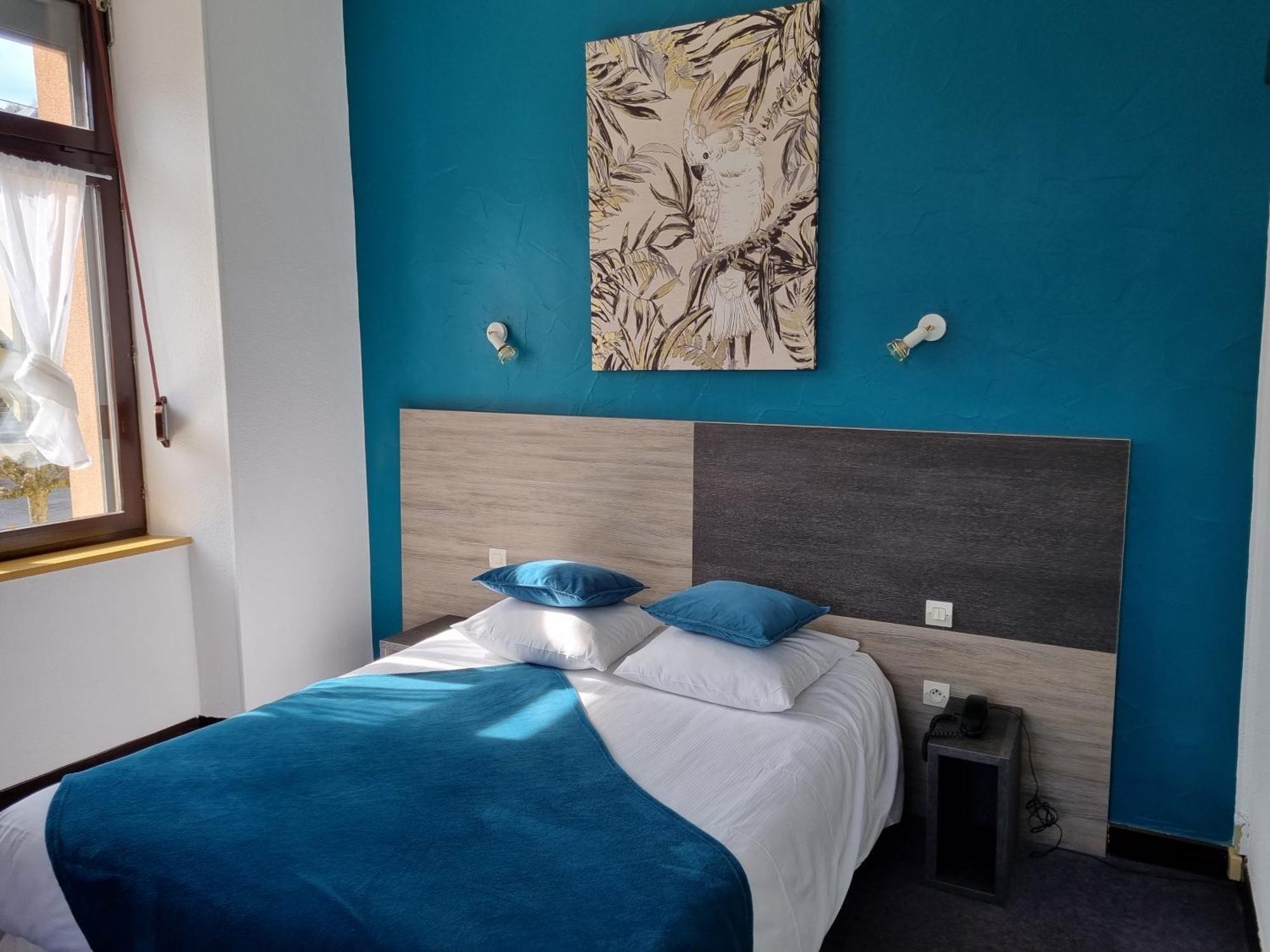 Logis Hotel Restaurant De La Poste Et Spa De Montagne ル・ボノム 部屋 写真