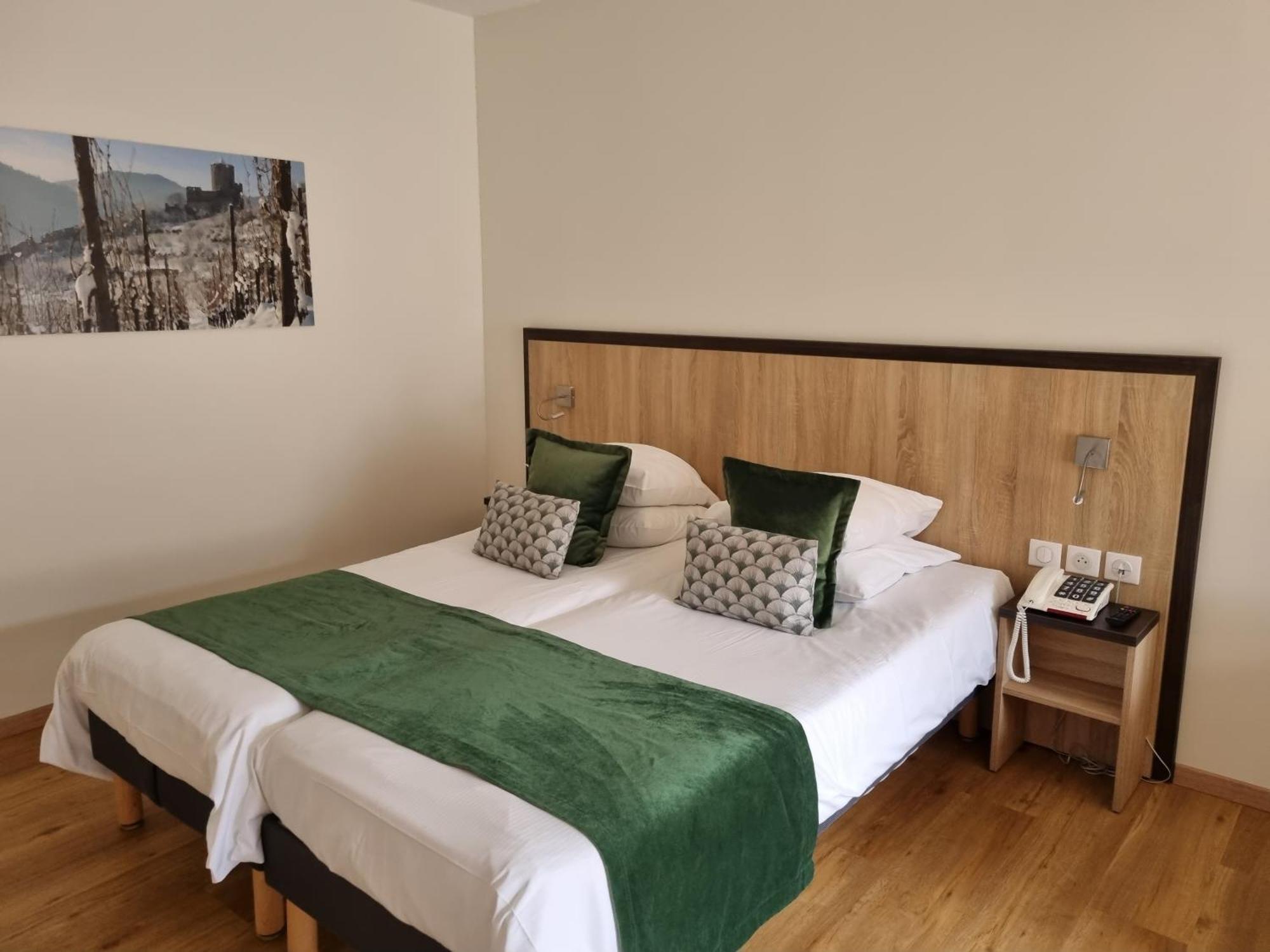 Logis Hotel Restaurant De La Poste Et Spa De Montagne ル・ボノム 部屋 写真