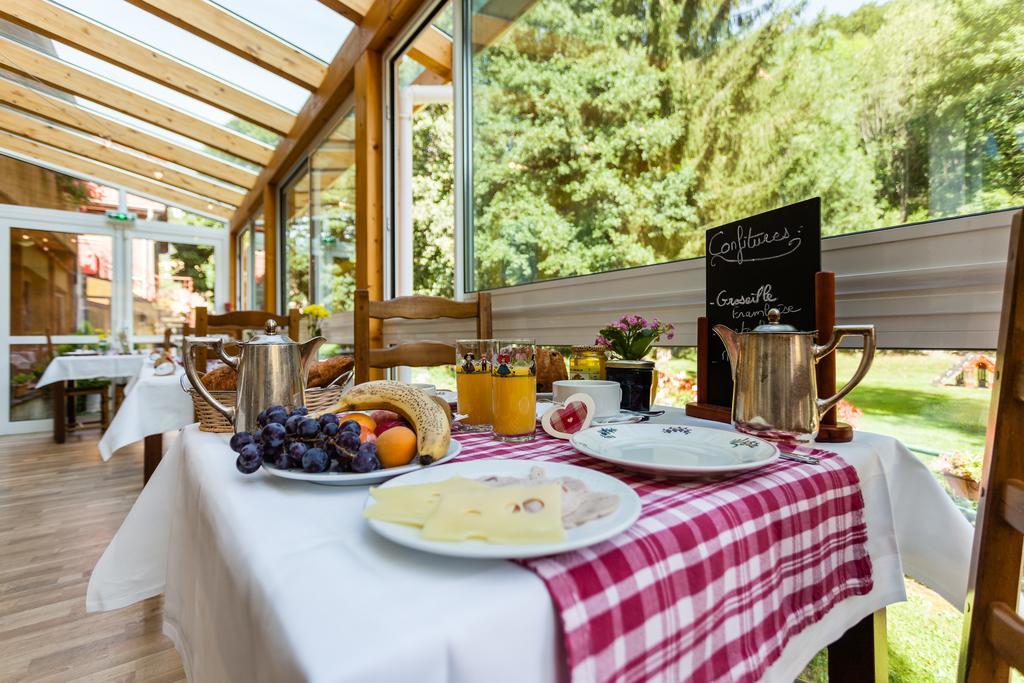 Logis Hotel Restaurant De La Poste Et Spa De Montagne ル・ボノム エクステリア 写真